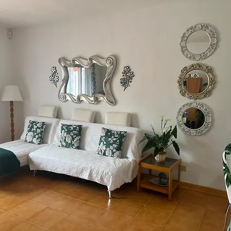 La Casita De La Piscina * アデヘ