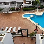Apartament La Casita De La Piscina