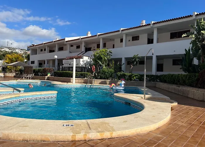 La Casita De La Piscina * 아데제