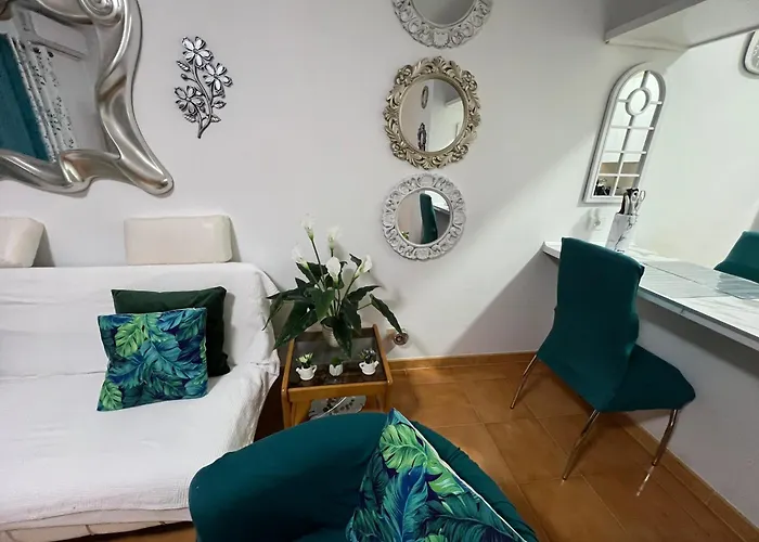 La Casita De La Piscina 아데제