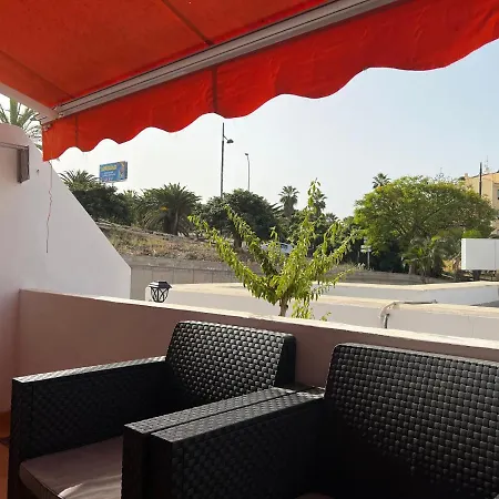 Apartament La Casita De La Piscina