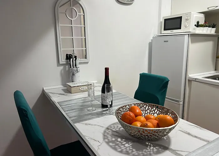 La Casita De La Piscina أذيخي