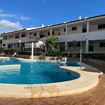 La Casita De La Piscina * アデヘ